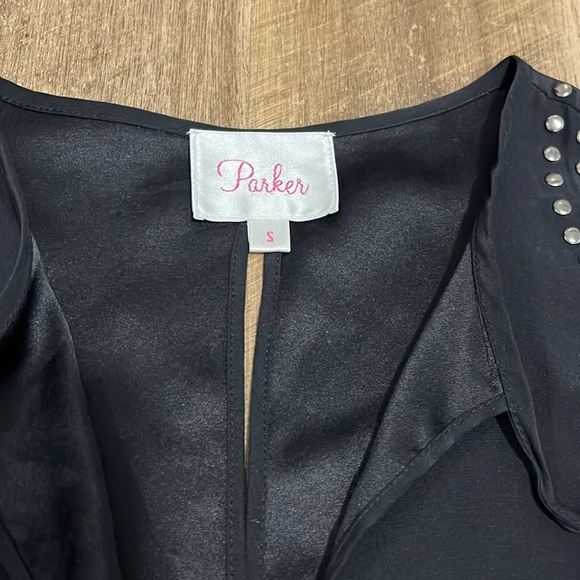 Parker Black Gunmetal Gray Silver Studded Blouse Silk Size Small - Picture 6 of 7